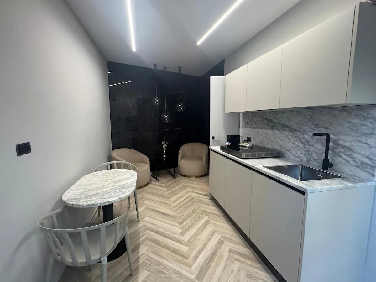Florence Ercole Suite With Jacuzzi Pool 0*,